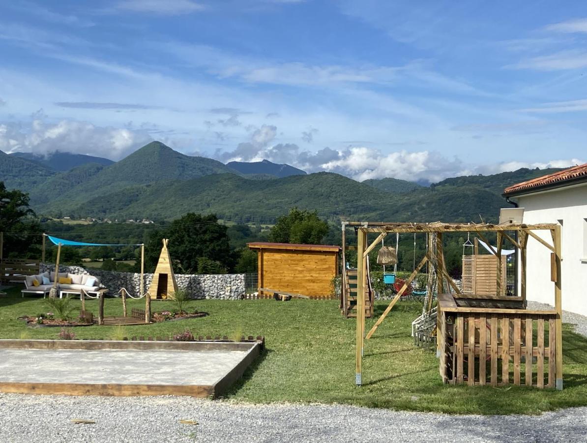 Villa Jacuzzi, Terrain De Petanque Et Aire De Jeux Vue Sur Les Pyrenees Seilhan Exteriör bild