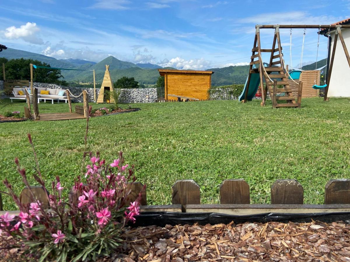 Villa Jacuzzi, Terrain De Petanque Et Aire De Jeux Vue Sur Les Pyrenees Seilhan Exteriör bild