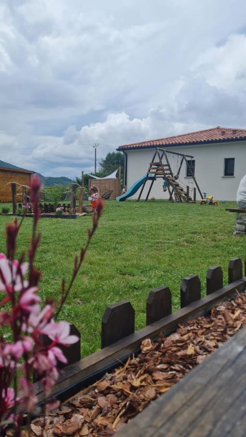Villa Jacuzzi, Terrain De Petanque Et Aire De Jeux Vue Sur Les Pyrenees Seilhan Exteriör bild